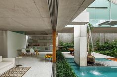 Concrete Weekend House