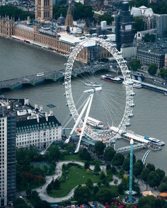 Creative and Futuristic Cityscapes of London by Otto Berkeley