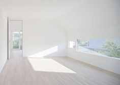 http://blog.leibal.com/interiors/residential/wohnhaus-ginkgo/ #interior #design #minimal