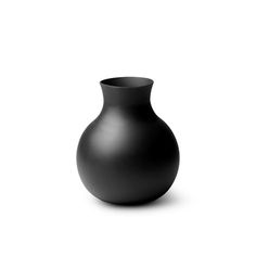 Rubber Vase by Henriette Melchiorsen for Menu. #henriettemelchiorsen #menu #vase #design #simplicity