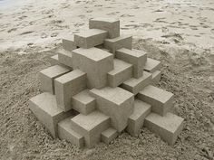 tumblr_msjdt2i0GJ1qzd1nwo6_1280.jpg (640×480) #sand #blocks