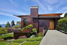 Brook Bay Residence by SKL Architects