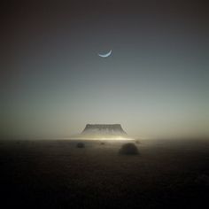 Category: Talents » Jonas Eriksson #fog #dusk #photo #cresent #twilight #moon