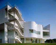 The New Harmony Athenaeum - Archinect #white #modern #richard #architecture #meier