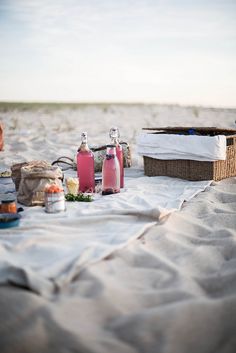 Portugal Beach Picnic | Flickr - Photo Sharing! #picnic #food