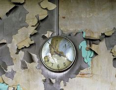 Yves Marchand & Romain Meffre Photography - The Ruins of Detroit #of #paint #end #pealing #time #clock #blue