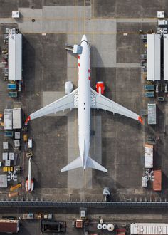 The Life Cycle of Planes, as Told in Stunning Aerial Photos