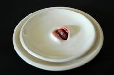 Unsettling Ceramic Tableware by Ronit Baranga Incorporates Realistic Mouths and Fingers #sculpture #scary #lick #lips #horror #design #art #ceramic #mouth #plates