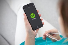 Spotify Independent Artist Direct Licensing Deal Record Labels Trouble