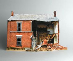 brokenhouses-25 #sculpture #house #art #broken #miniature