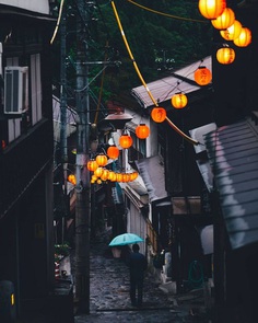 Cinematic Street Photos of Japan by Takashi Yasui