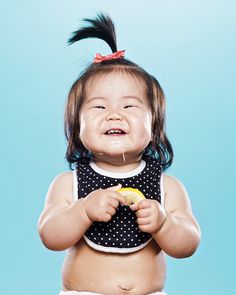 Adorable Series of Babies Sucking on Lemons for the Very First Time My Modern Metropolis #photo #lemon #baby