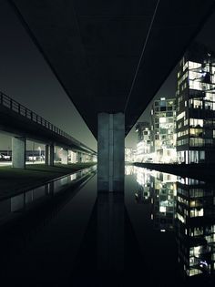 565461202681686.jpg (JPEG Image, 600x800 pixels) #holtermand #city #kim #reflection #dark