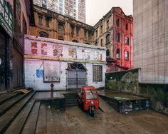 Old Chongqing: The Most Populous Chinese Municipality by Maciej Leszczynski