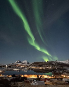 Lofoten Arctic Photography: Aurora Borealis and Northern Winter Wonderland