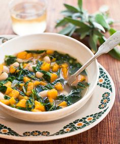 Yummy Supper: BUTTERNUT SQUASH SOUP WITH CANNELLINI BEANS + GREENS #food