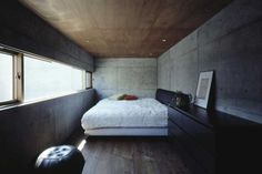 Mylo Xyloto #concrete #bedrooms #home #drawers #wood #architecture #bed #window #light #room