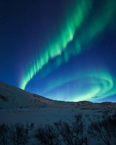 Spectacular Norway Northern Lights: Moody Landscapes by Chris Robin Sivertsen