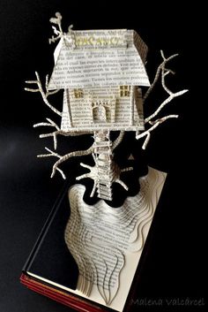 20 Cool Book Sculptures for Inspiration #sculptures #book #art