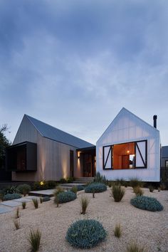 Seaview House / Jackson Clements Burrows Architects