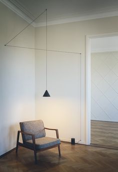 ↪ : Photo #lamp #light #minimalism