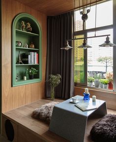 Intense Green Apartment Decor