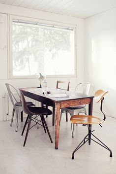Arturo Mata #interior #chairs #wood #furniture #table