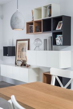 A Family Home with a Black & White Interior in main interior designCategory #interior #design #decor #deco #decoration