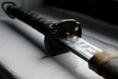 v1gilante: Gunto by QXZ on Flickr. #close #blade #sword #photography #up #craftsmanship #ancient #samurai #awesome #beauty