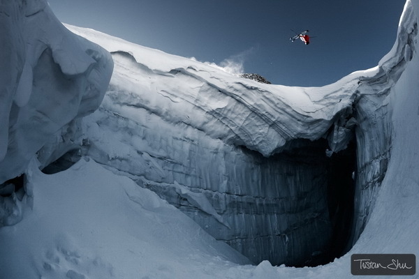 Extreme Sports Photography by Tristan Lebeschu | Cuded #snow #cliff #photography #sports #extreme #snowboard #ice