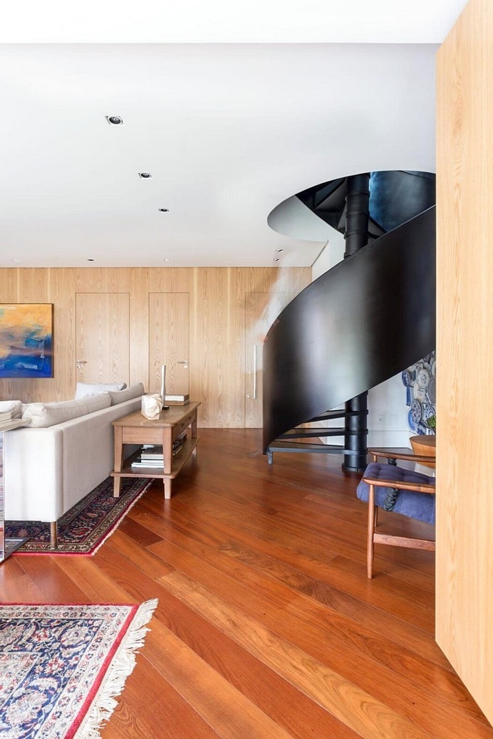Porto Alegre Duplex – The Collector's Apartment by Ambidestro
