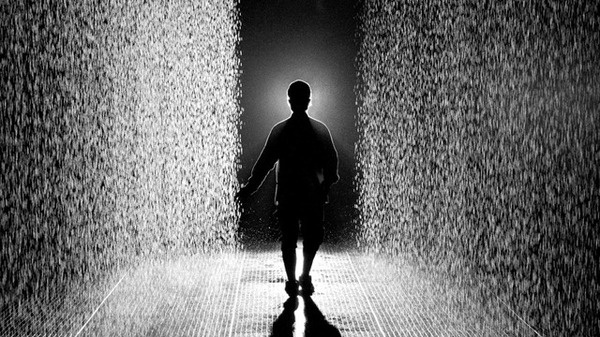 Random International's Installation Makes It Rain Indoors, But You'll Never Get Wet | The Creators Project #rain