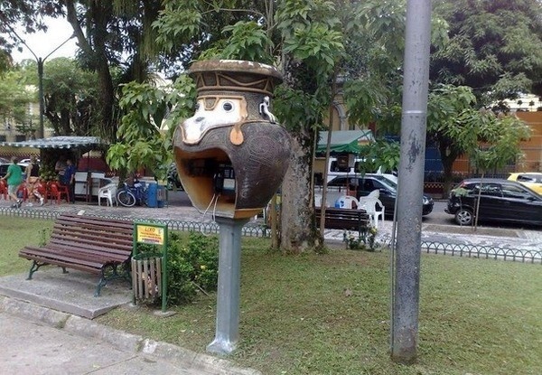Creative phone booth #phone #public #booth #art #street #exterior #telephone