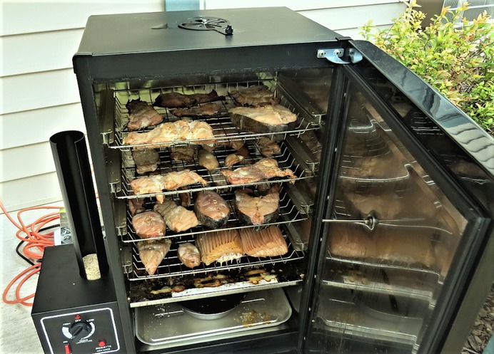 What to Consider When Buying Electric Smokers for Beginners