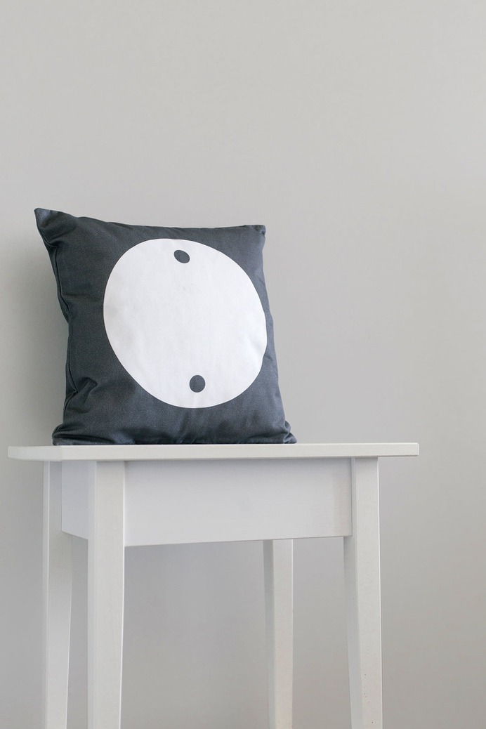 Room Hotels Branding - Mindsparkle Mag Beautiful branding for Roomp Hotels by Redo Bureau in Russia. #branding #corporate #design #identity #color #photography #graphic #design #gallery #blog #project #mindsparkle #mag #beautiful #portfolio #designer