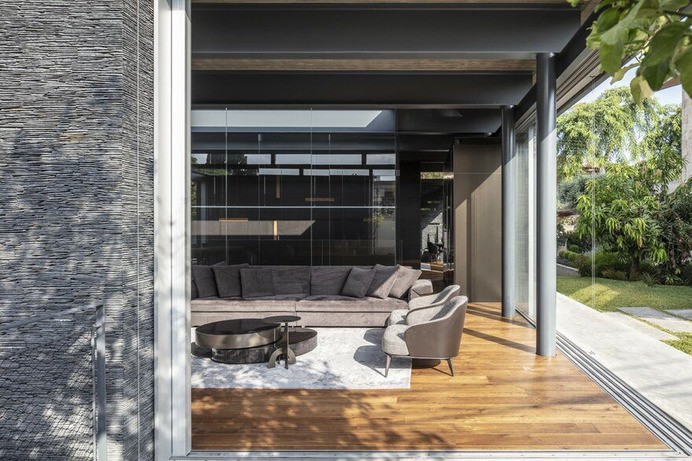 Contemporary Pavilion Residence with Linear Swimming Pool 6