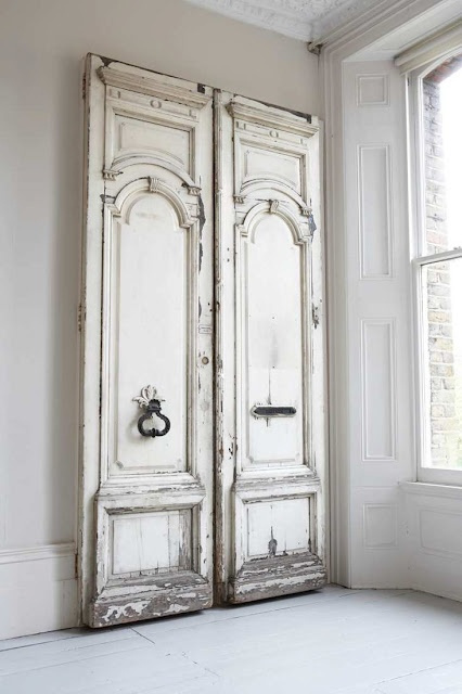 The Design Chaser: Interior Styling | Rustic Doors #interior #rustic #door #design #decor #deco #decoration