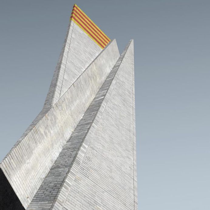 Minimalist and Abstract Architecture Photography by Pau Iglesias