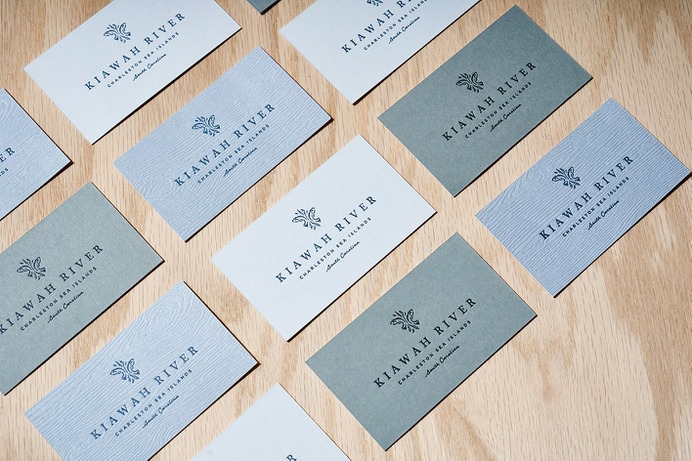 Kiawah River Branding - Mindsparkle Mag Clean and beautiful branding for Kiawah River by Stitch Design Co. #logo #packaging #identity #branding #design #color #photography #graphic #design #gallery #blog #project #mindsparkle #mag #beautiful #portfolio #designer