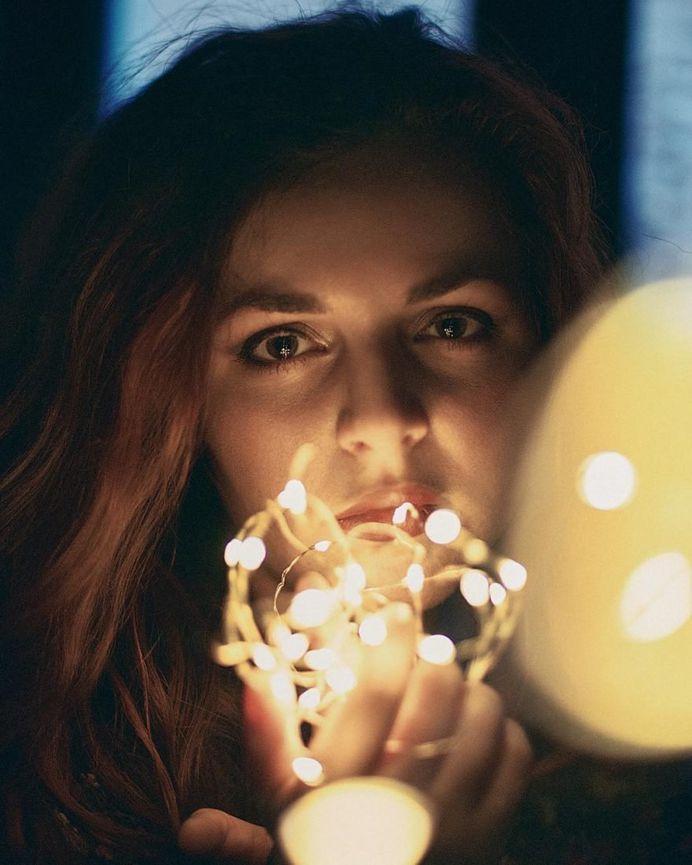 Lifestyle Female Portrait Photography by Alessandro Bondielli