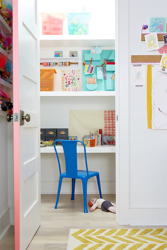 a hidden closet "office" in a kid's room, stocked with craft supplies #interior #design #decor #deco #decoration