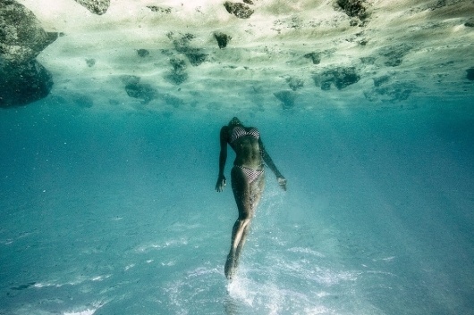 Pipeline & Backdoor Surf Photo by Aquabumps.com #underwater