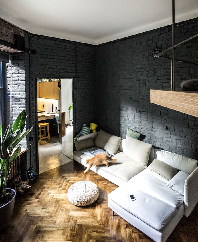 Cozy Apartment with Small Yard and Light Contemporary Design - InteriorZine