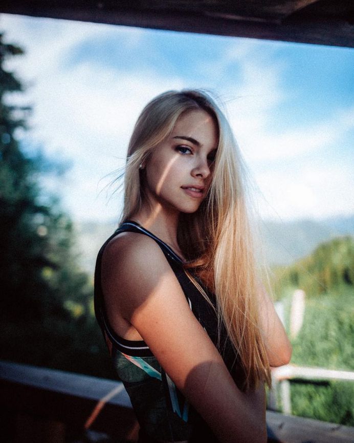 Natural and Authentic Female Portraits by Tony Andreas Rudolph