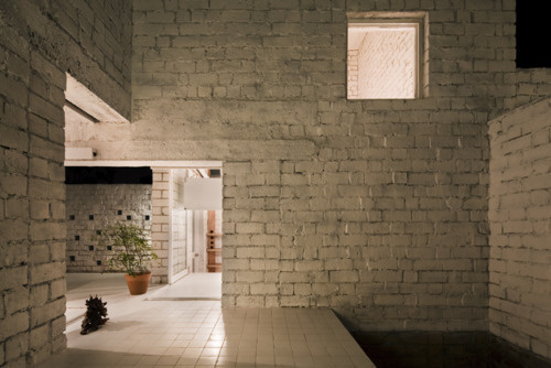 Image Spark dmciv #brick #interiors #architecture #white