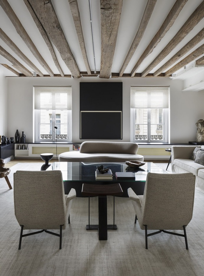 TP Apartment by Arthur Casas Brings Integrated Spaces to Welcome Friends and Accommodate a Family Life