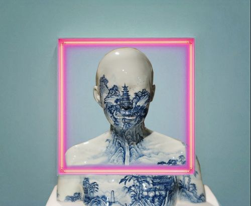 Mixing styles - classic sculpture VS neon #art #installation #neon #dutchpainting