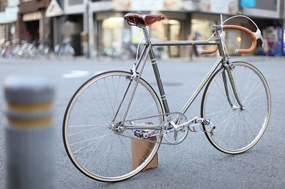 Baubauhaus. #silver #clean #brown #leather #bike