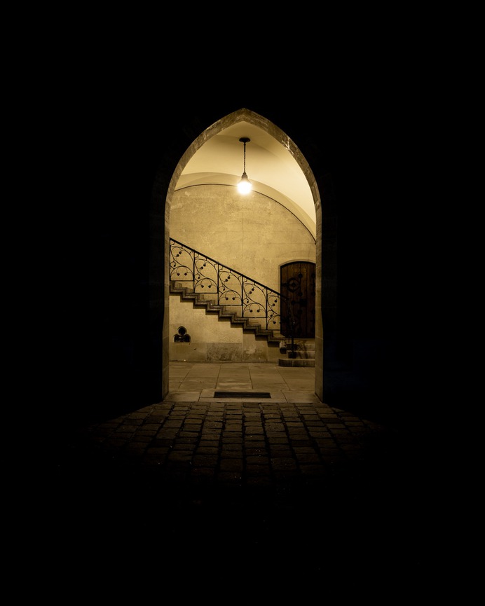 Night Architecture Light Black