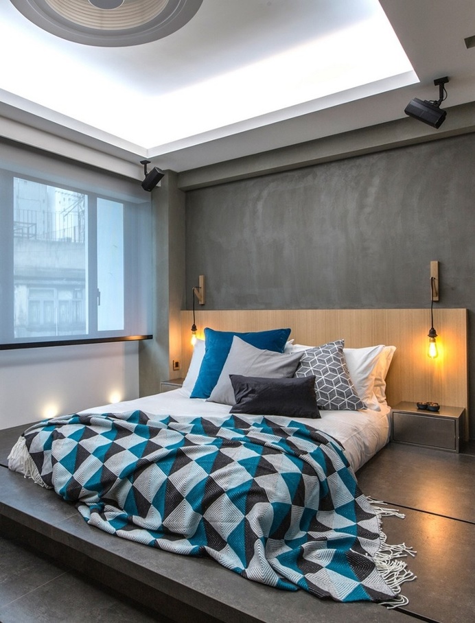 Hong Kong Cramped Flat Converted in a Eco High Tech Rooftop Retreat